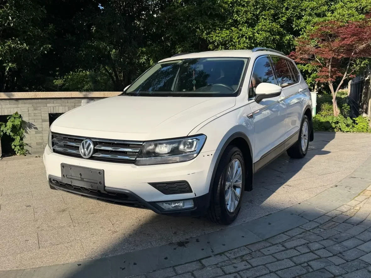 Volkswagen Tiguan L  из Китая