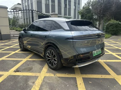 ZEEKR 7X