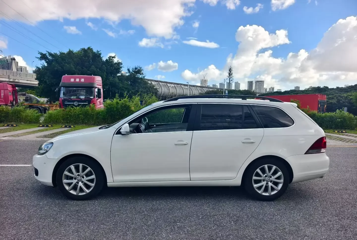 Volkswagen Golf  из Китая