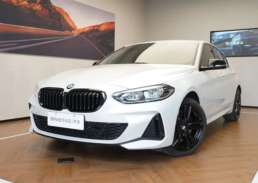 BMW 1 Series 2021