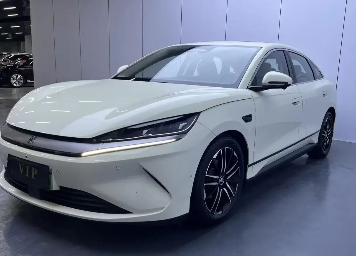 BYD Qin L EV 2025