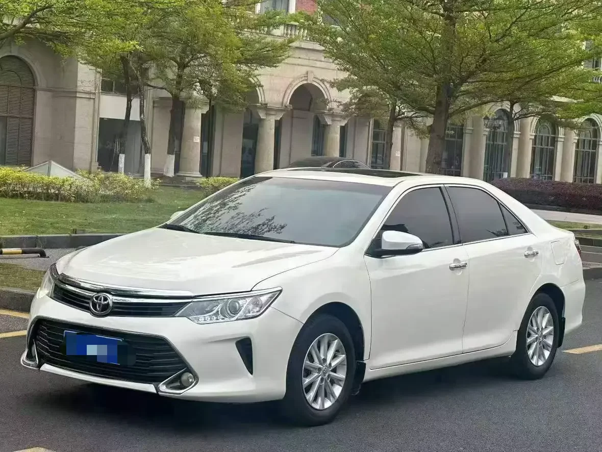 Toyota Camry 2016