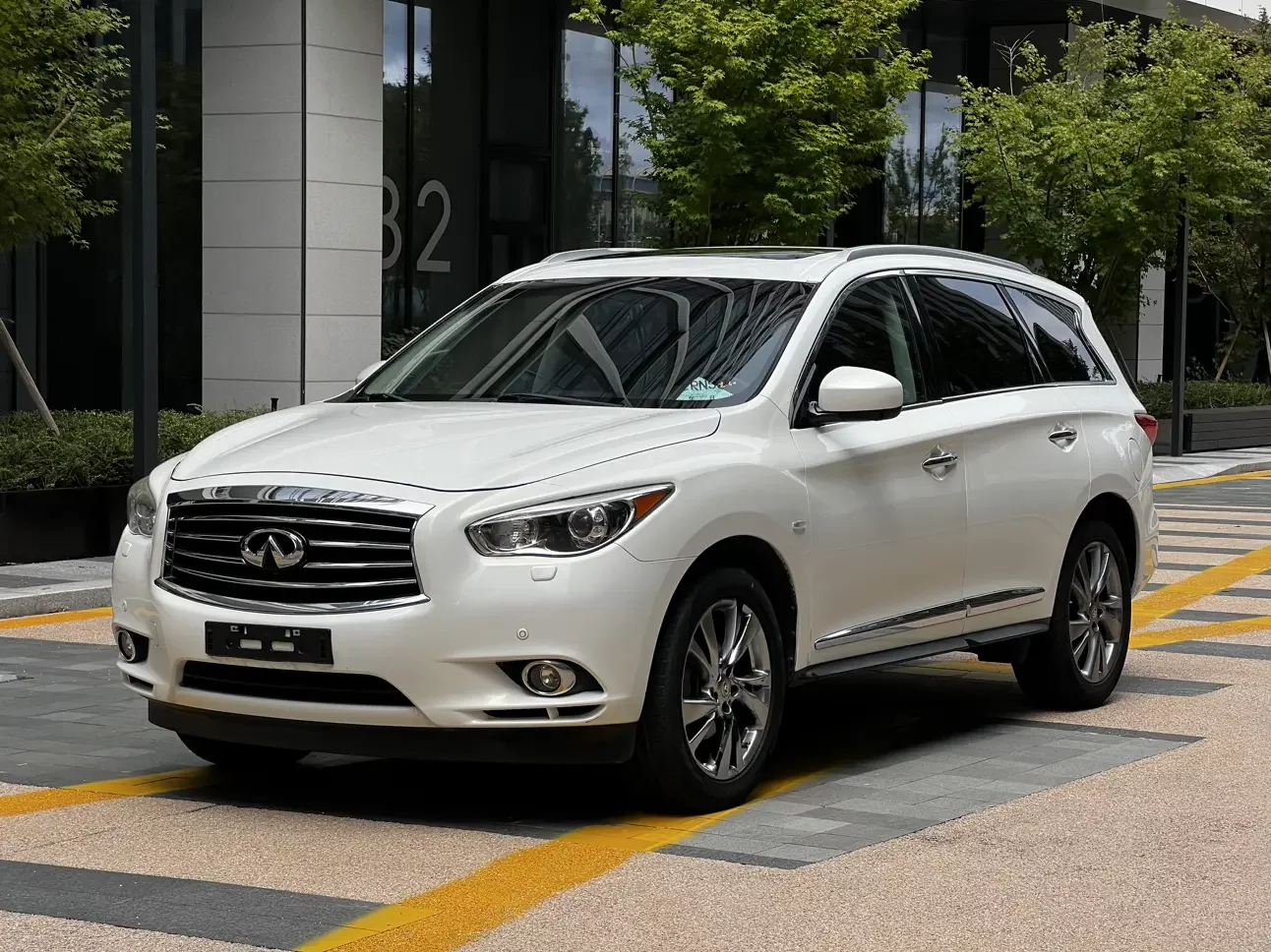 Infiniti JX  из Китая