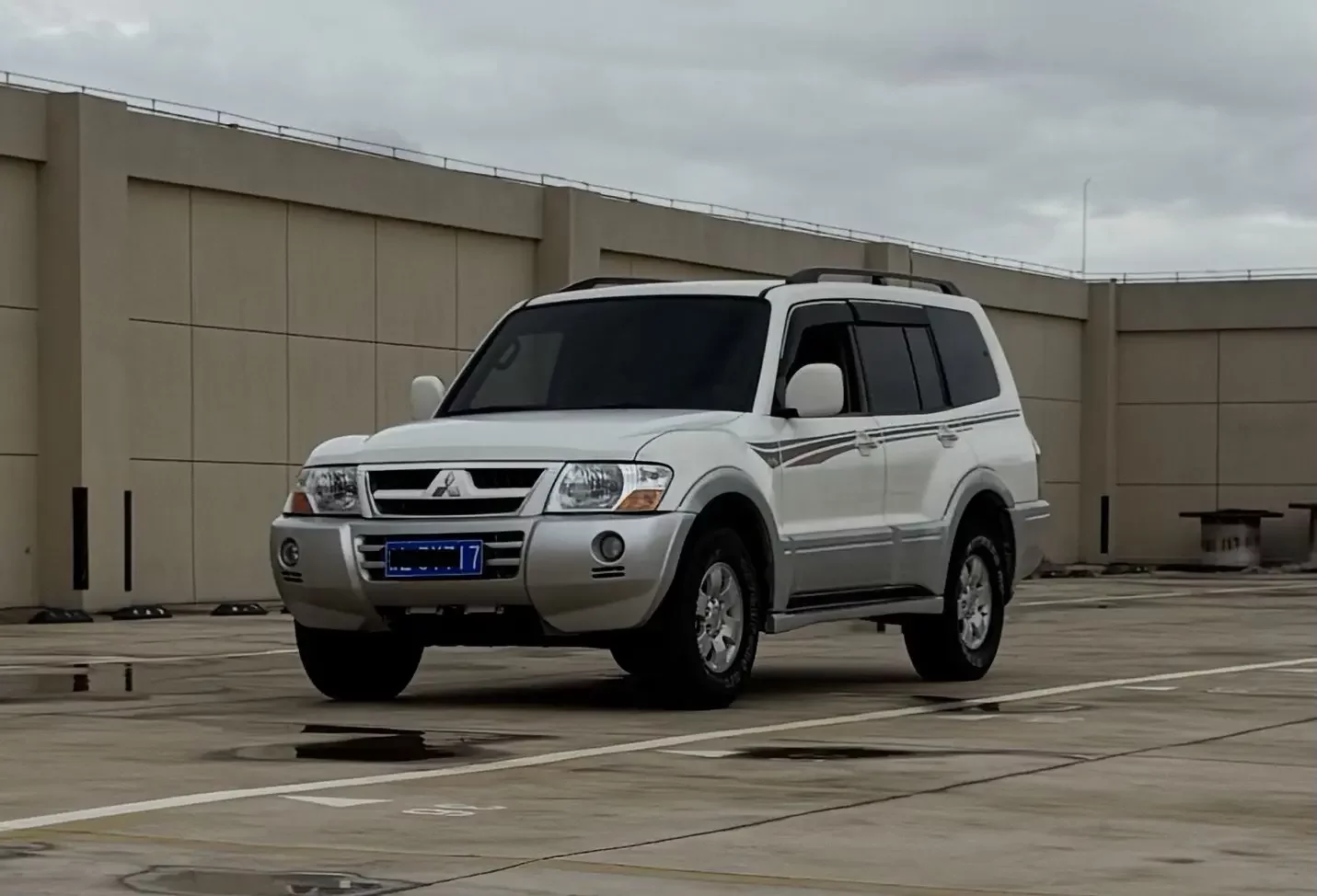 Mitsubishi Pajero  из Китая