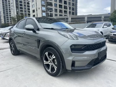 Lynk & Co 05
