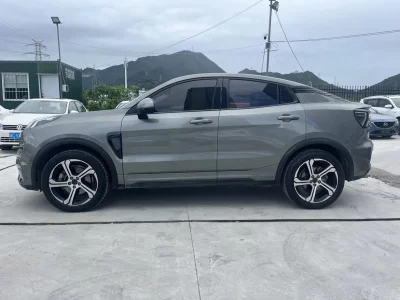 Lynk & Co 05