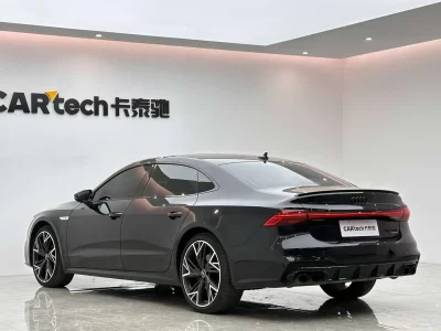 Audi A7L