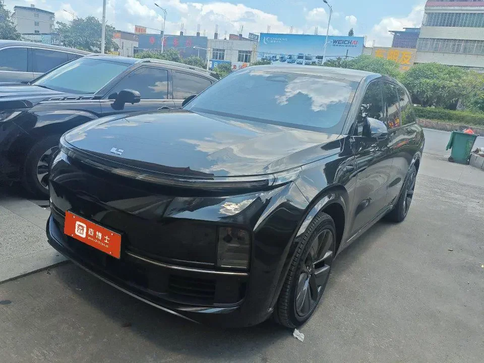 Lixiang L8