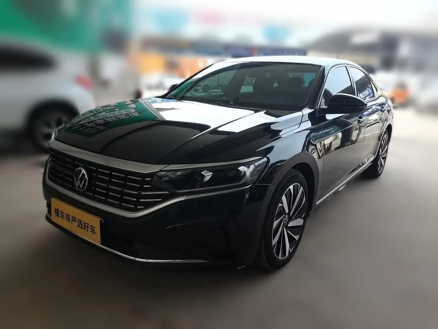 VOLKSWAGEN PASSAT