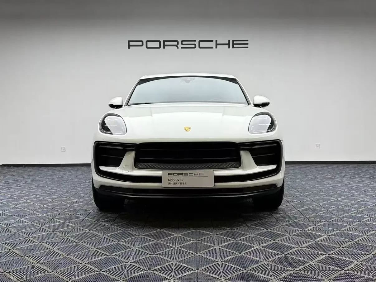Porsche Macan  из Китая
