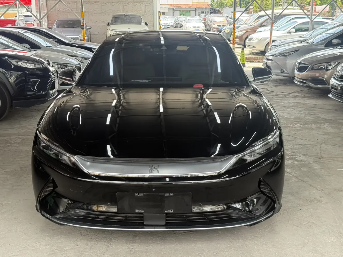 BYD Han EV