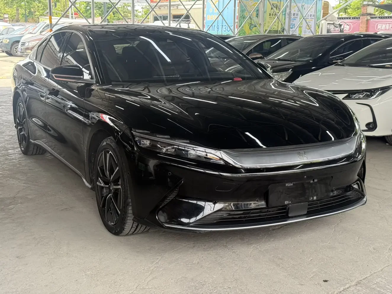 BYD Han EV