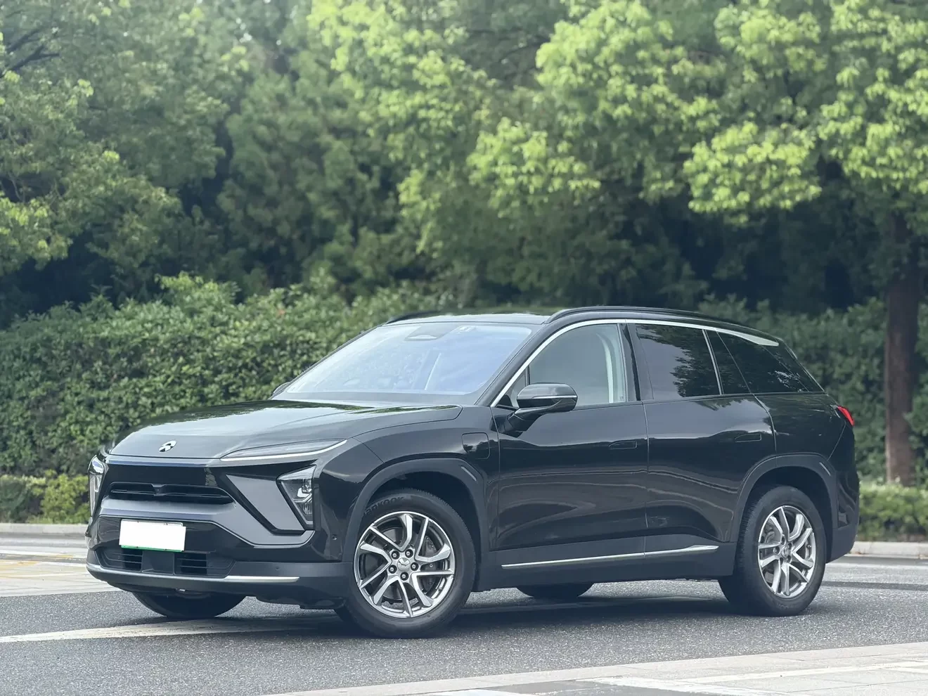 NIO ES6