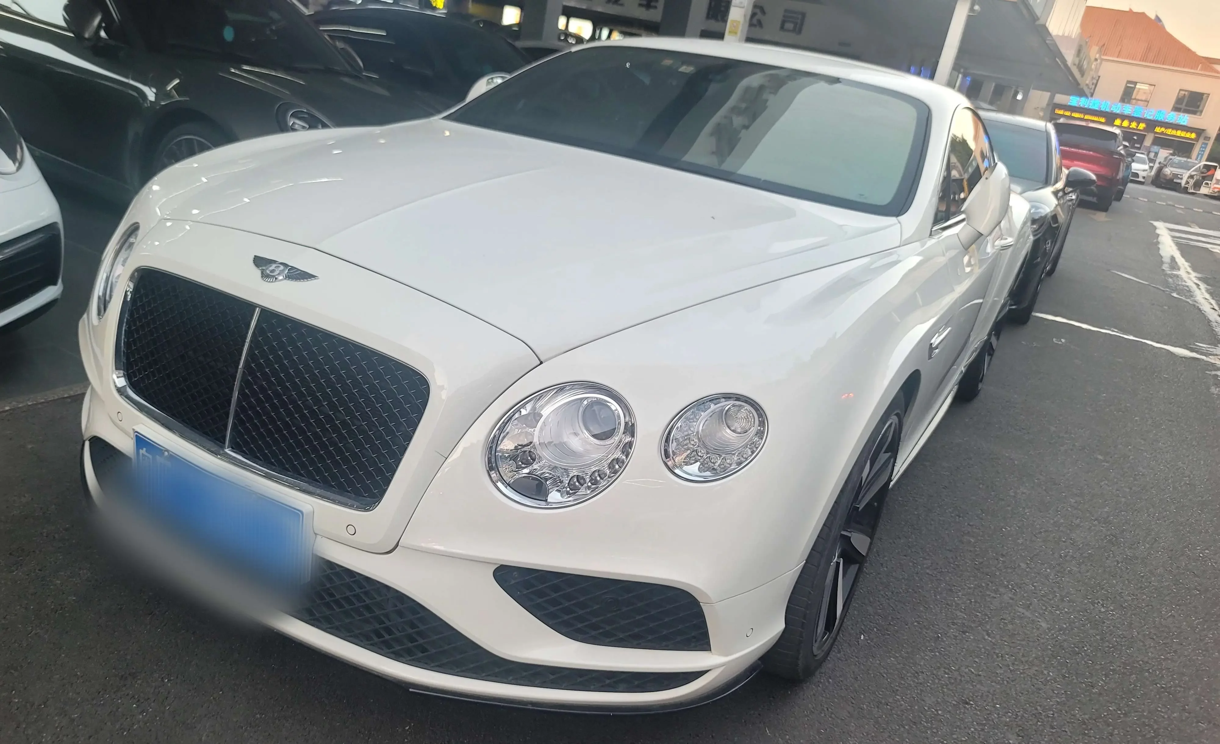 Bentley Continental  из Китая