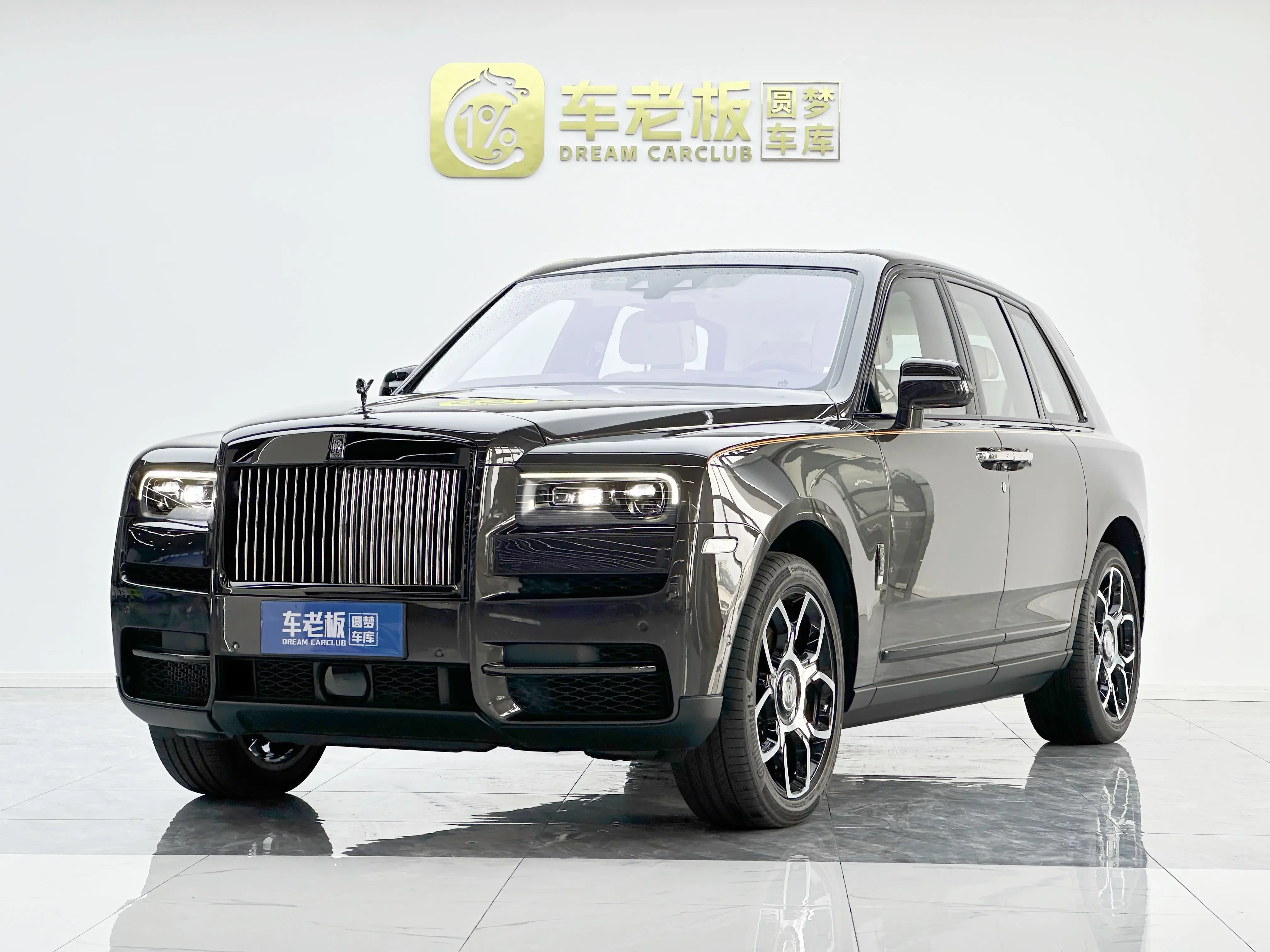 Rolls Royce Cullinan  из Китая