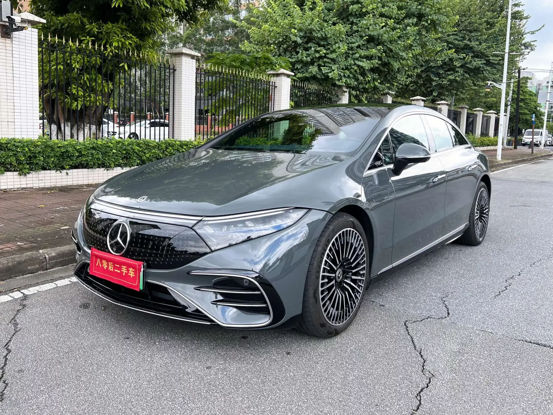 Mercedes-Benz EQS