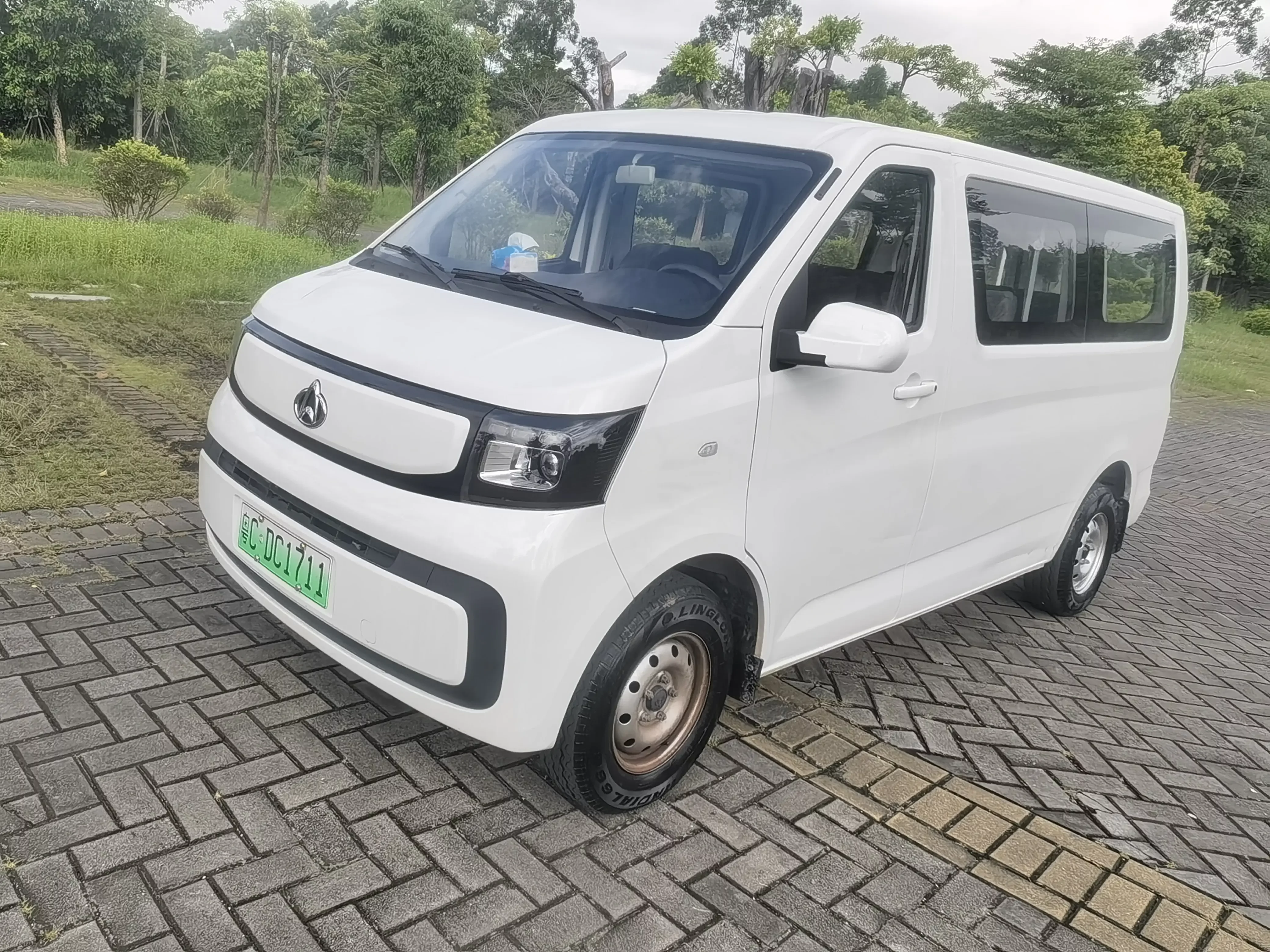 Changan Kaicene Ruixing EM60