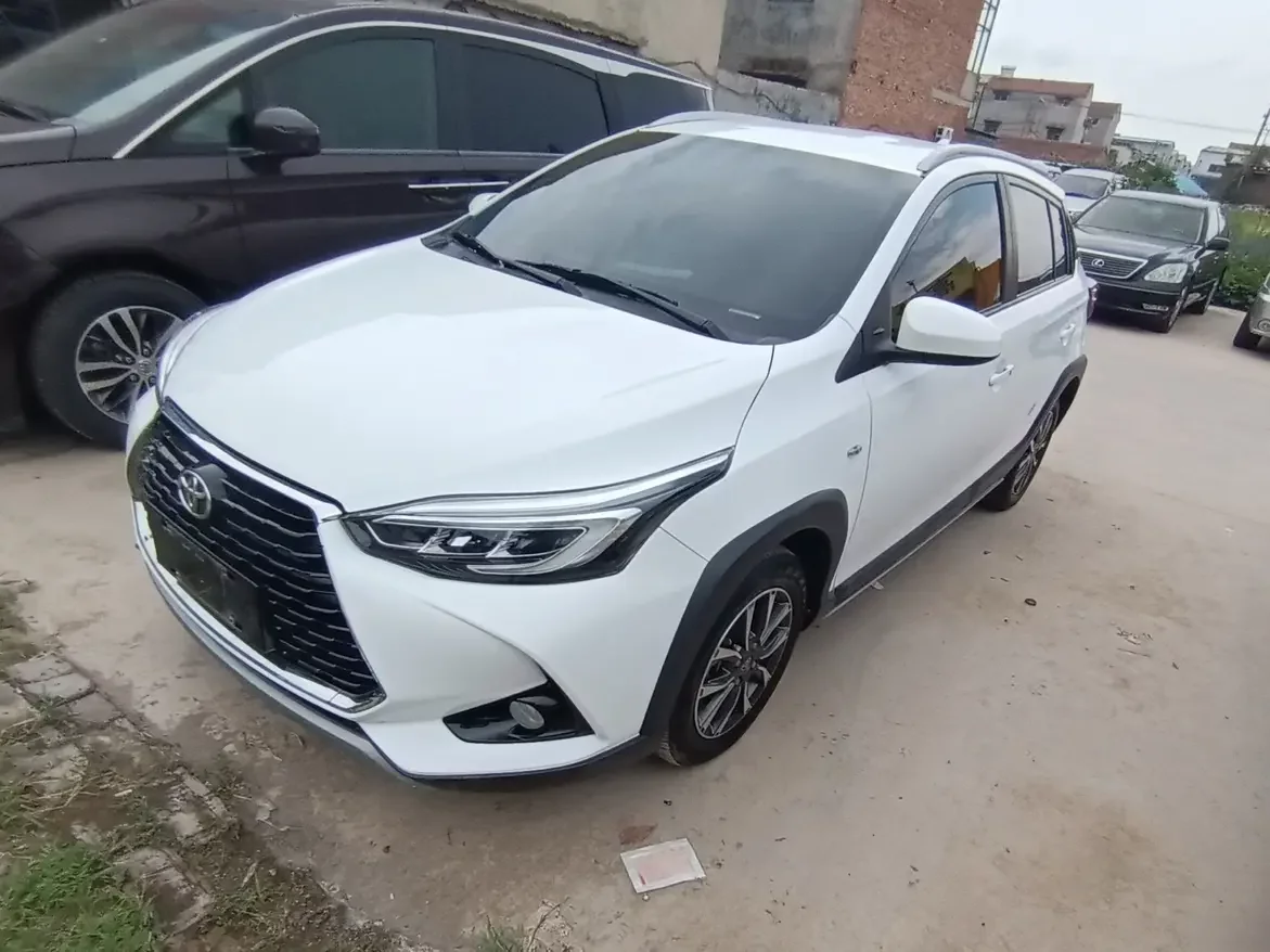Toyota Yaris L