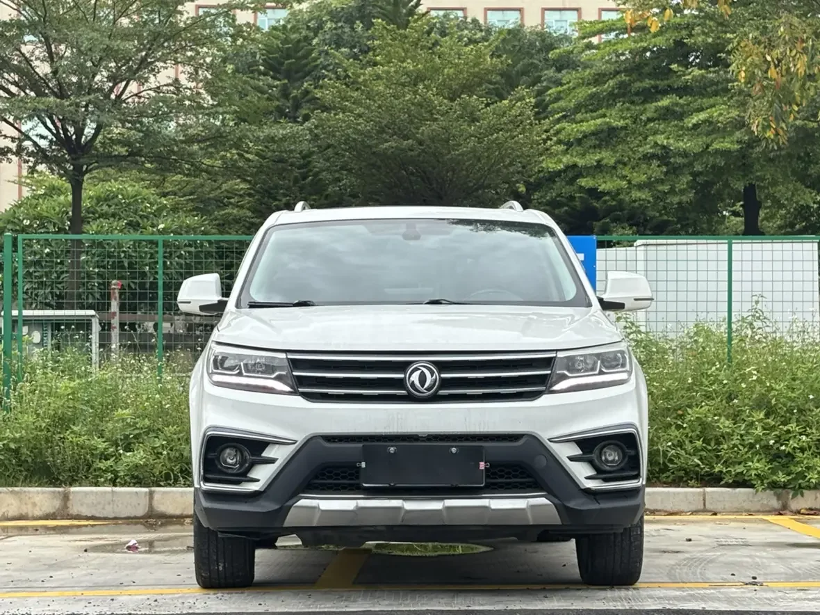 Forthing Jingyi X5  из Китая
