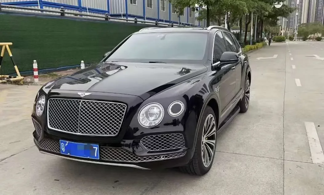 Bentley Bentayga  из Китая
