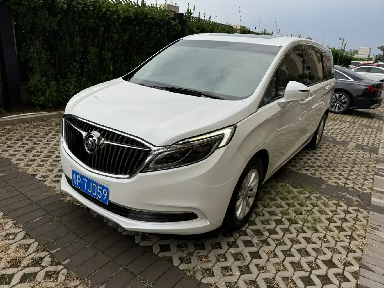 Buick GL8