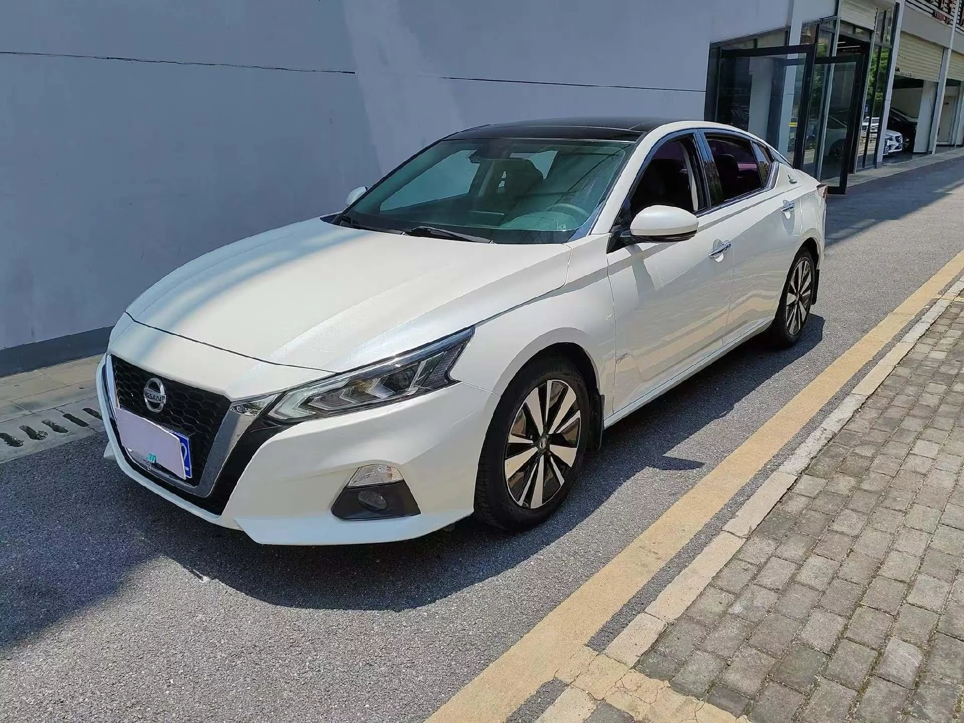Nissan Altima