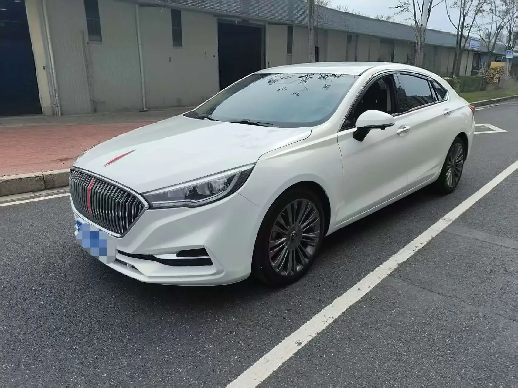 Hongqi H5 classic