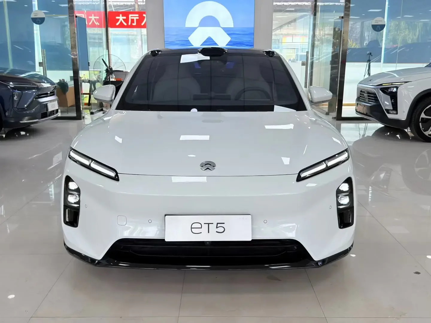 NIO ET5