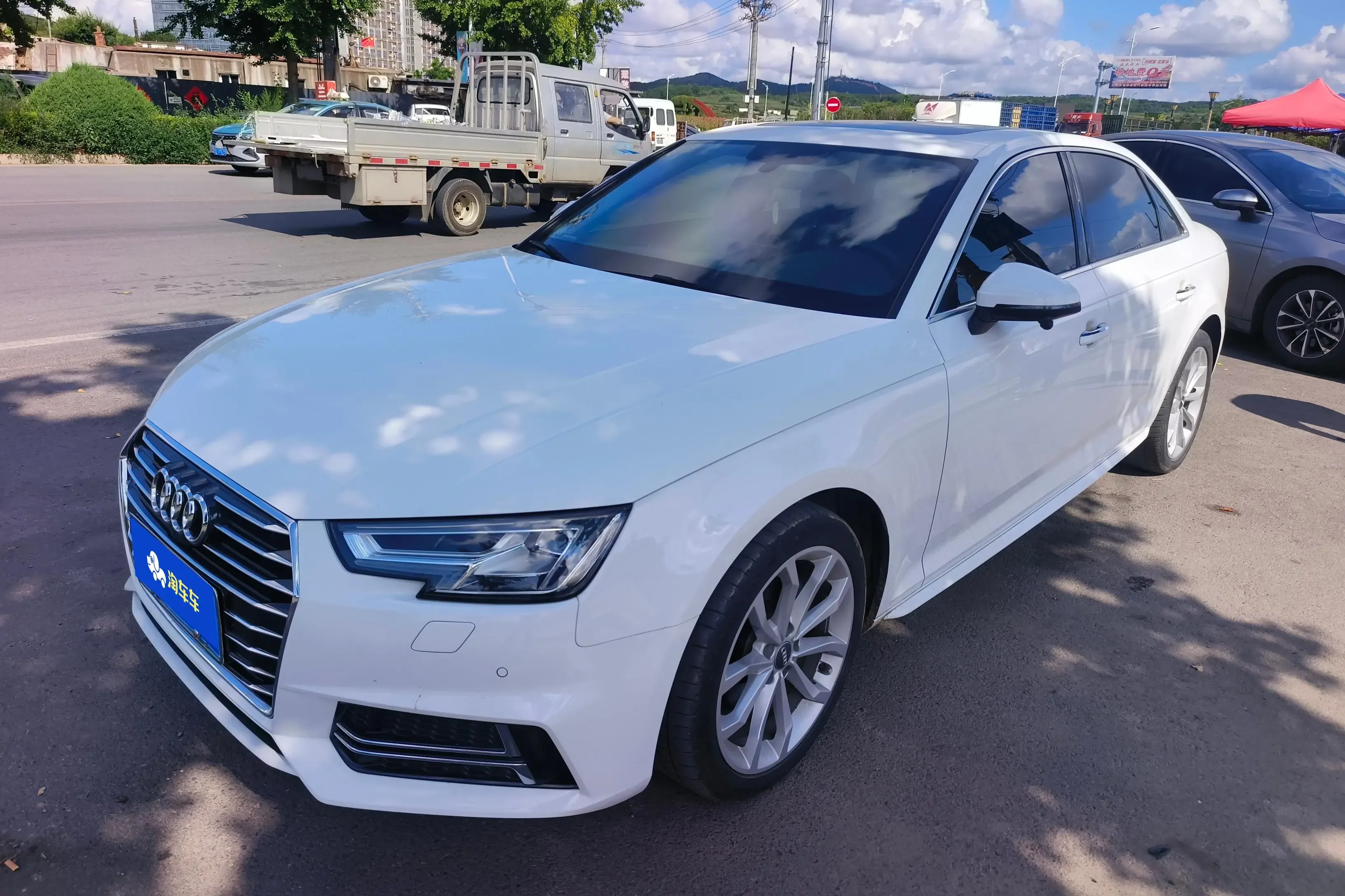 Audi A4L 2019
