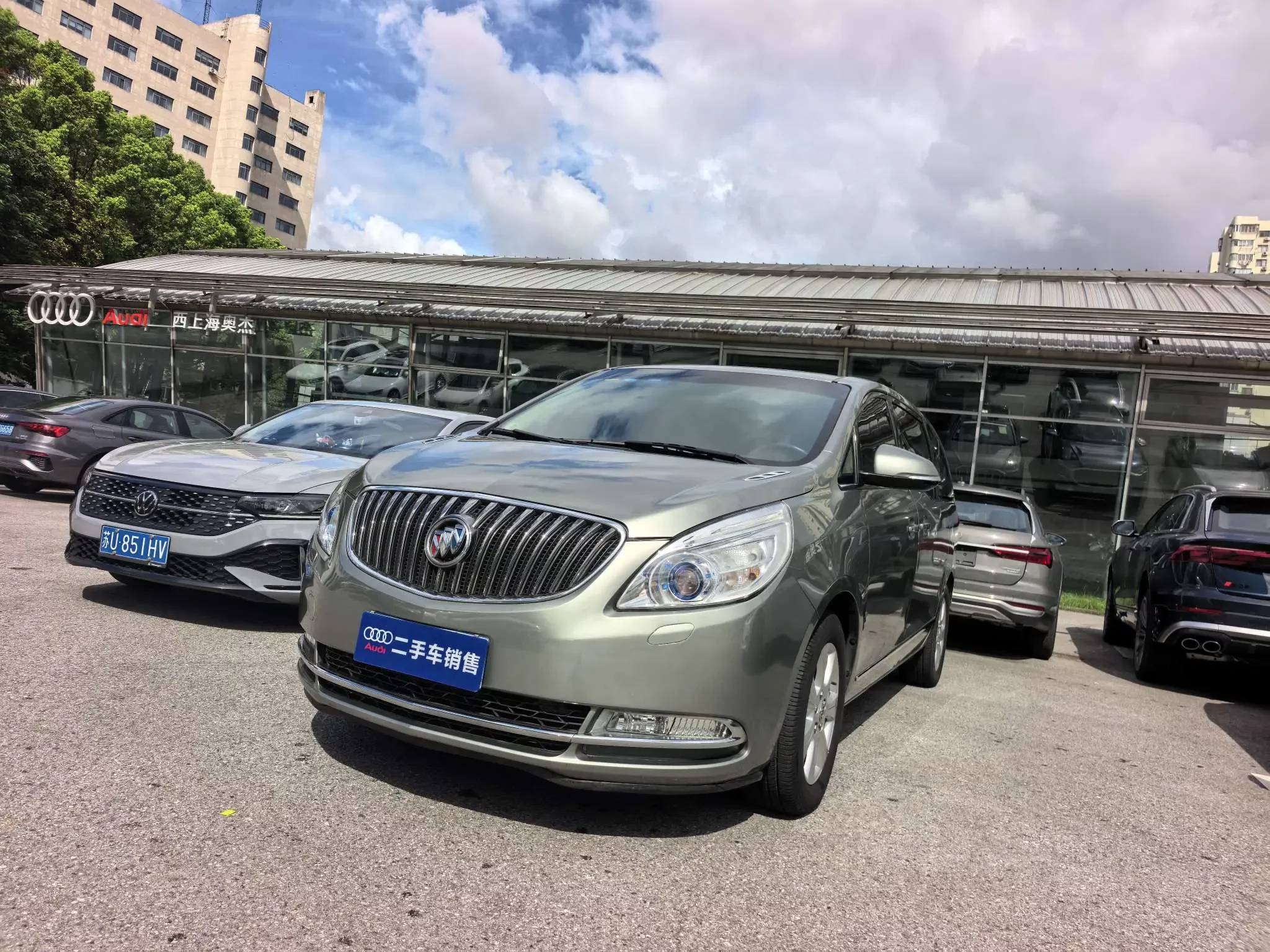 Buick GL8