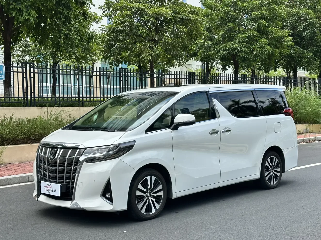 Toyota Alphard 2018