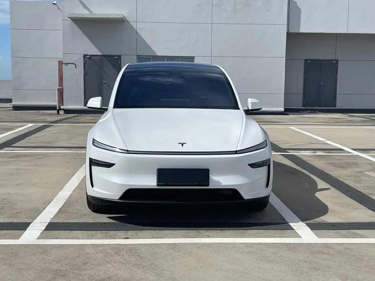 Tesla Model Y L  из Китая