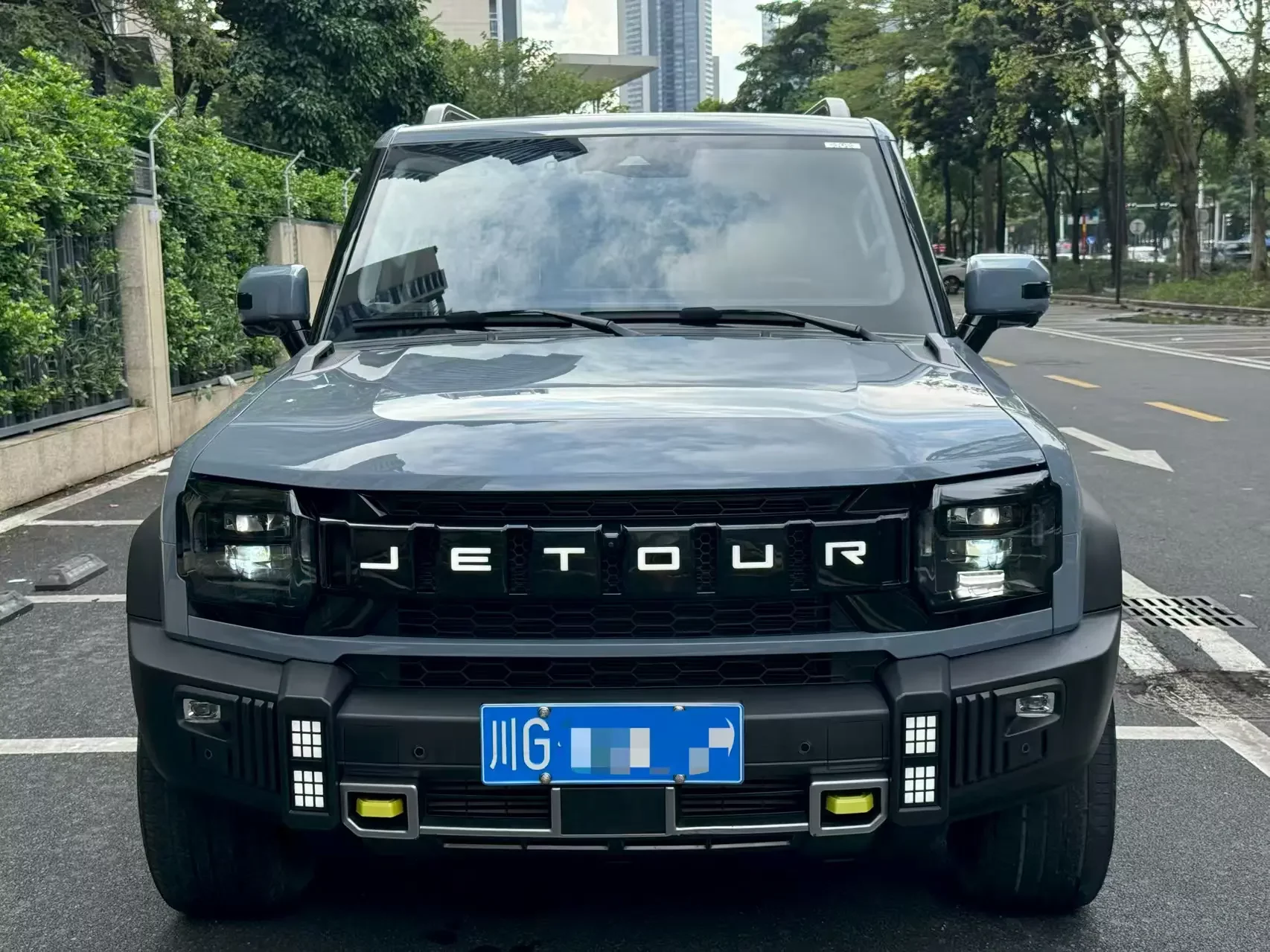 Jetour Jet Traveler  из Китая
