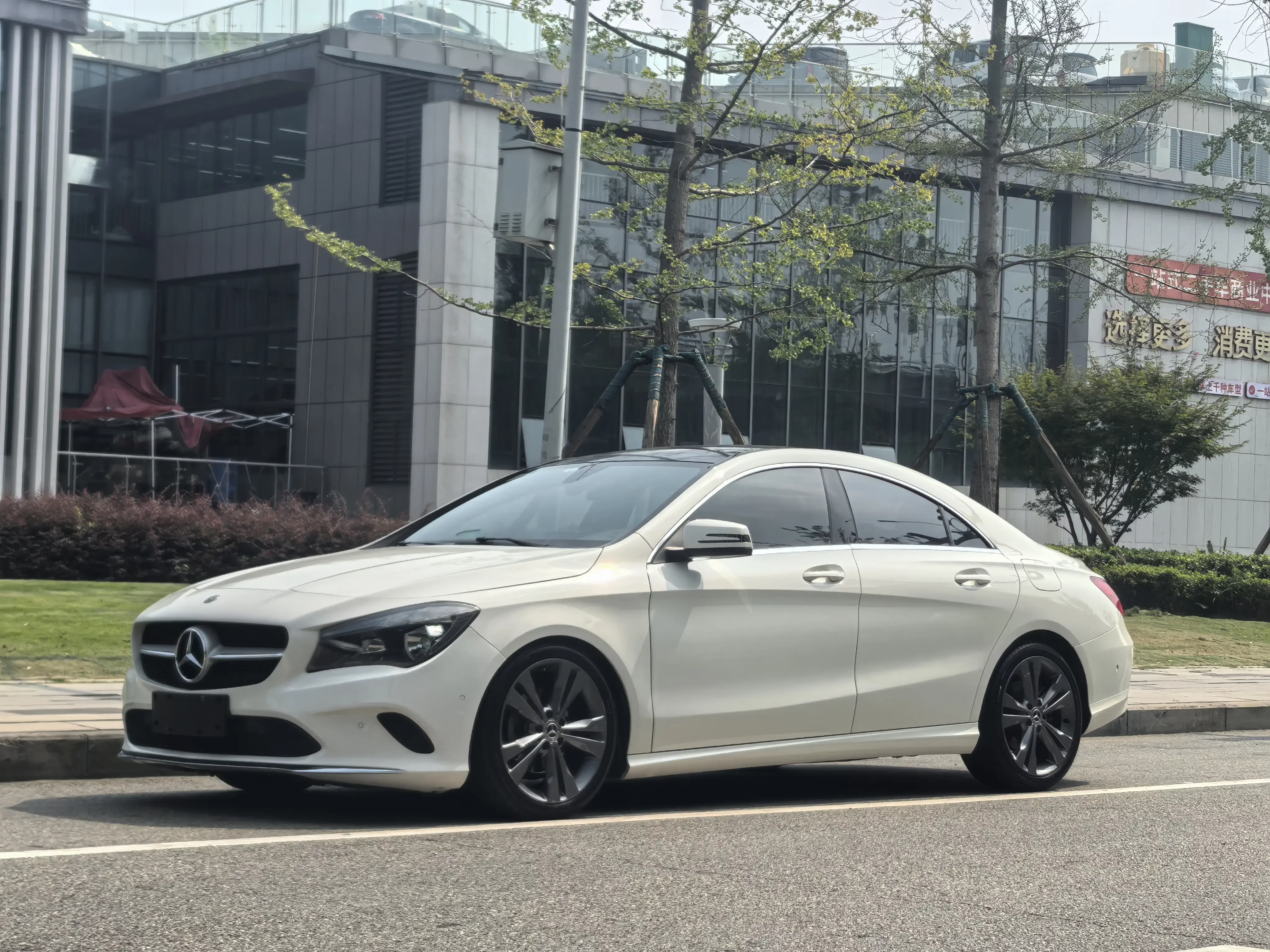 Mercedes-Benz CLA (Imported)