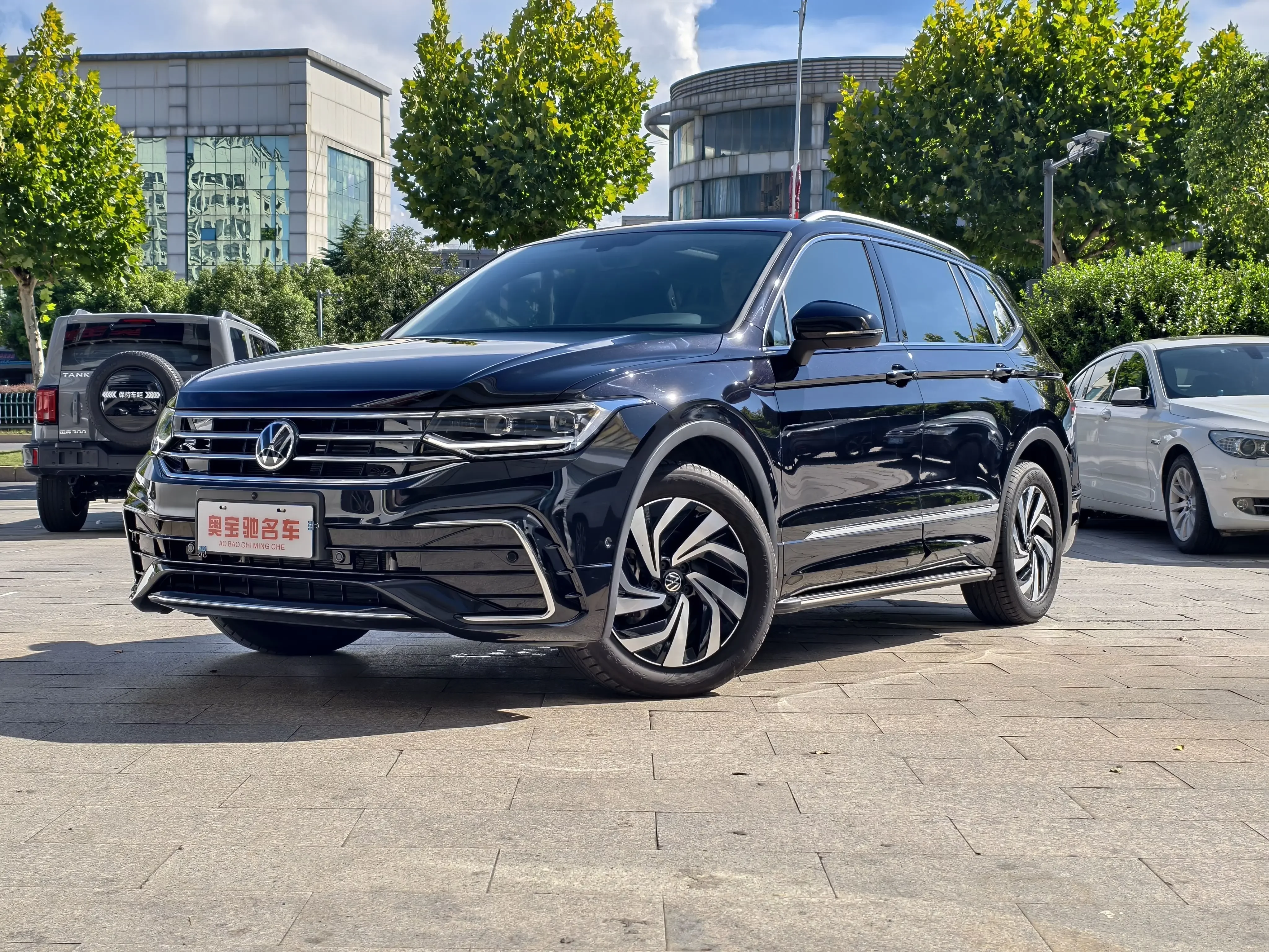 Volkswagen Tiguan L 2024