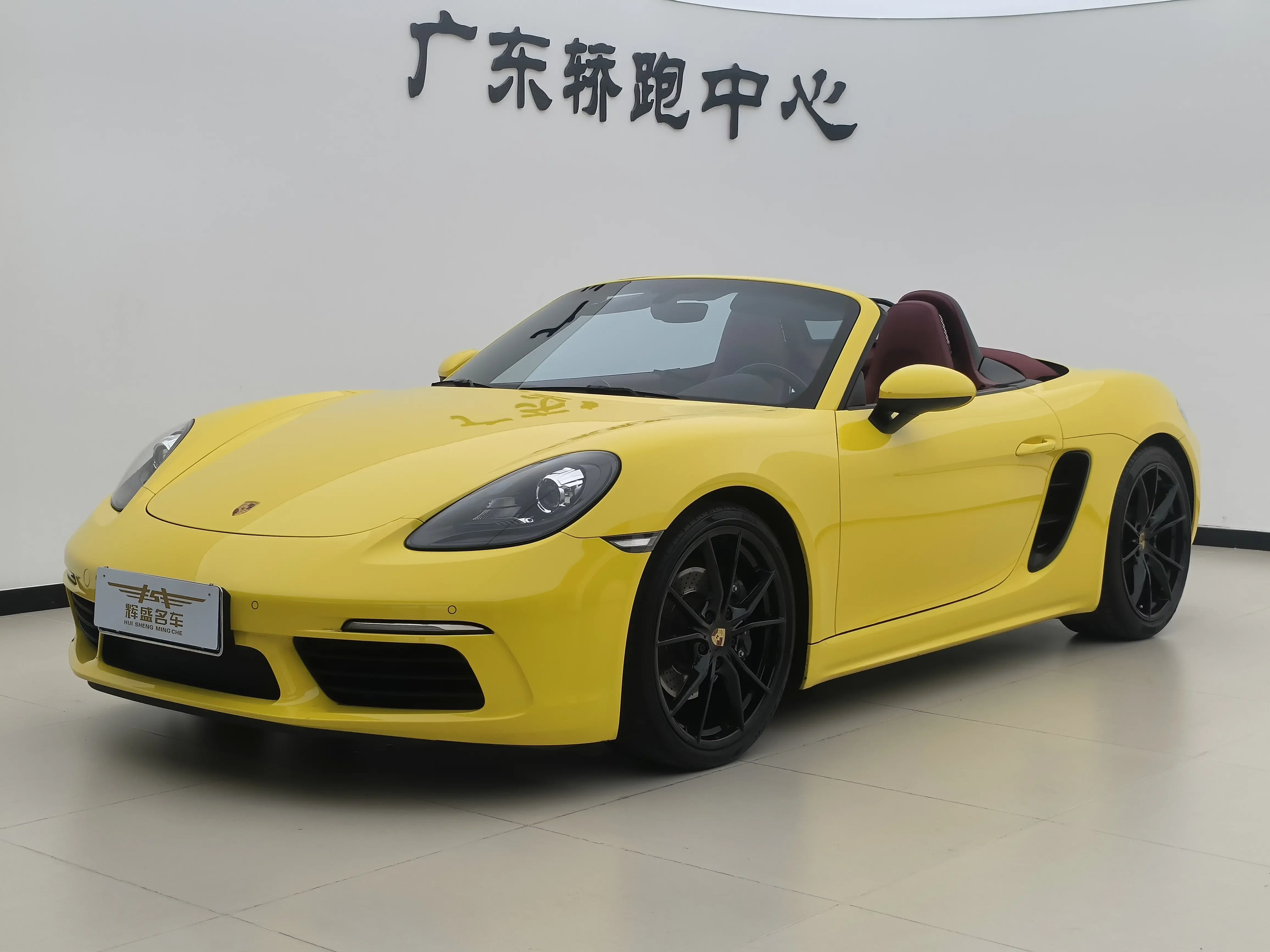 PORSCHE 718