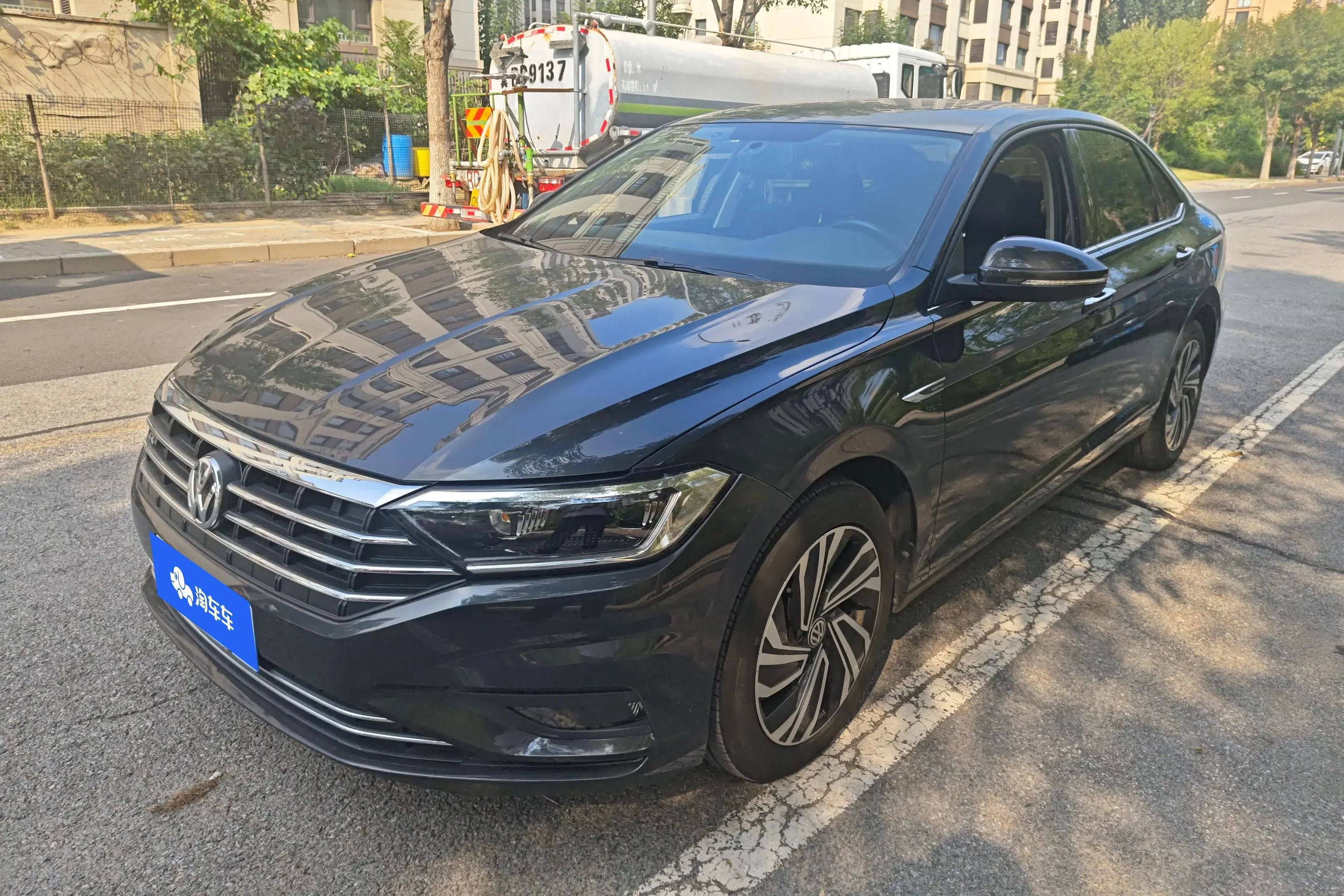 Volkswagen Sagitar