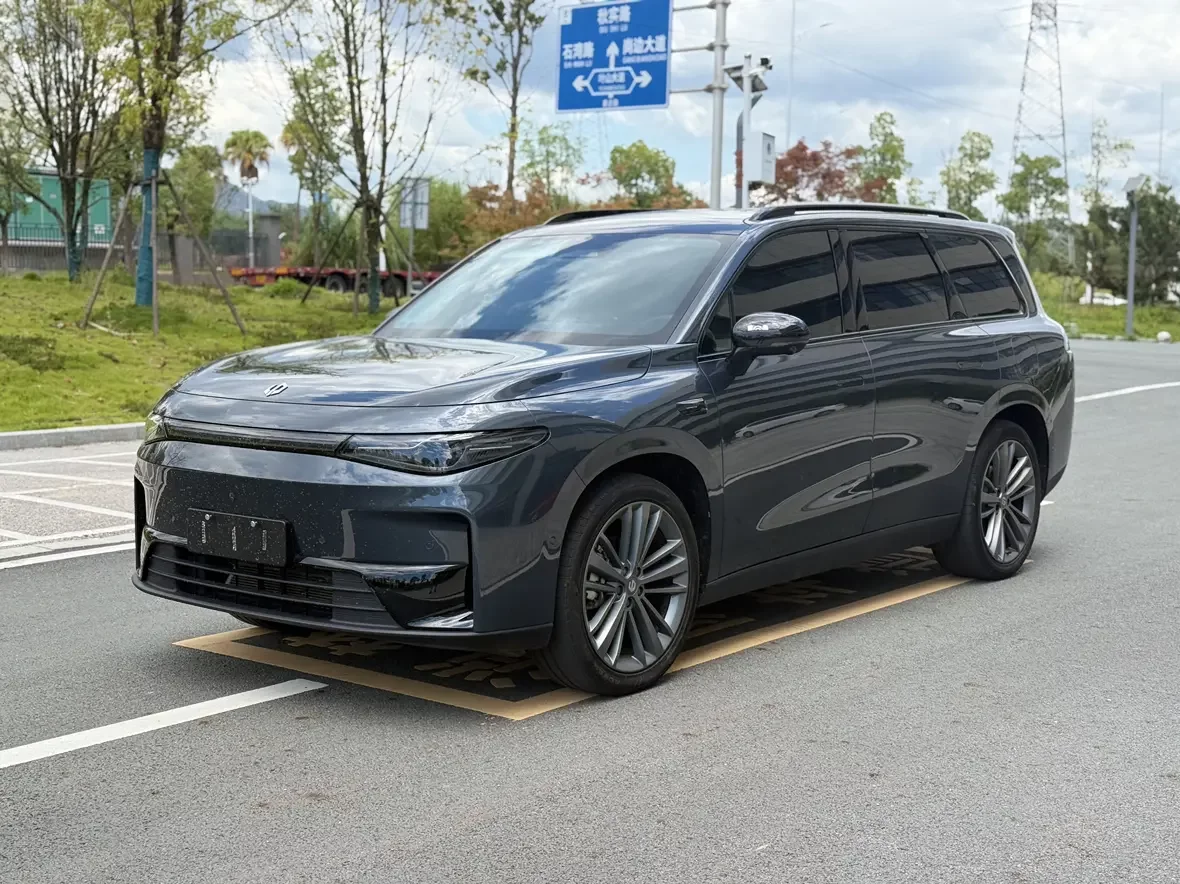 Leapmotor C16