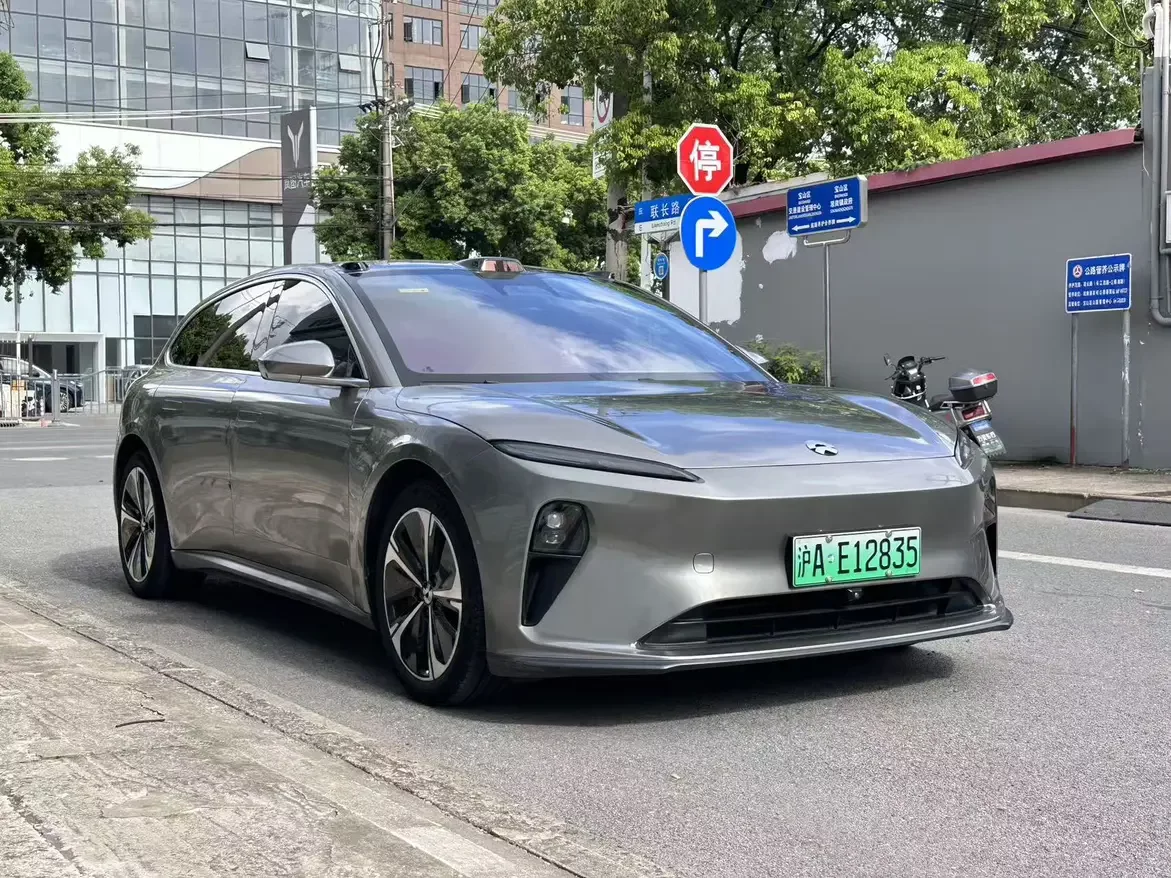 NIO ET5T