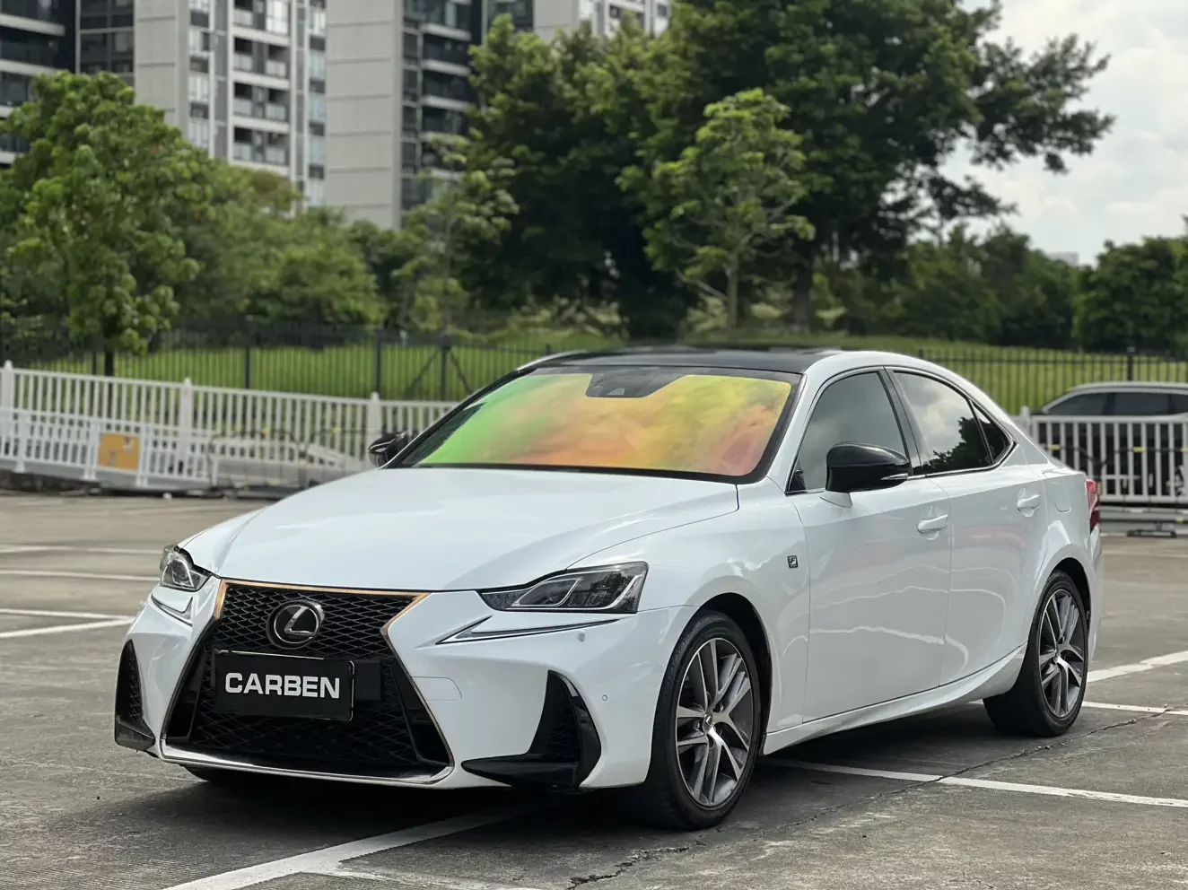 Lexus IS