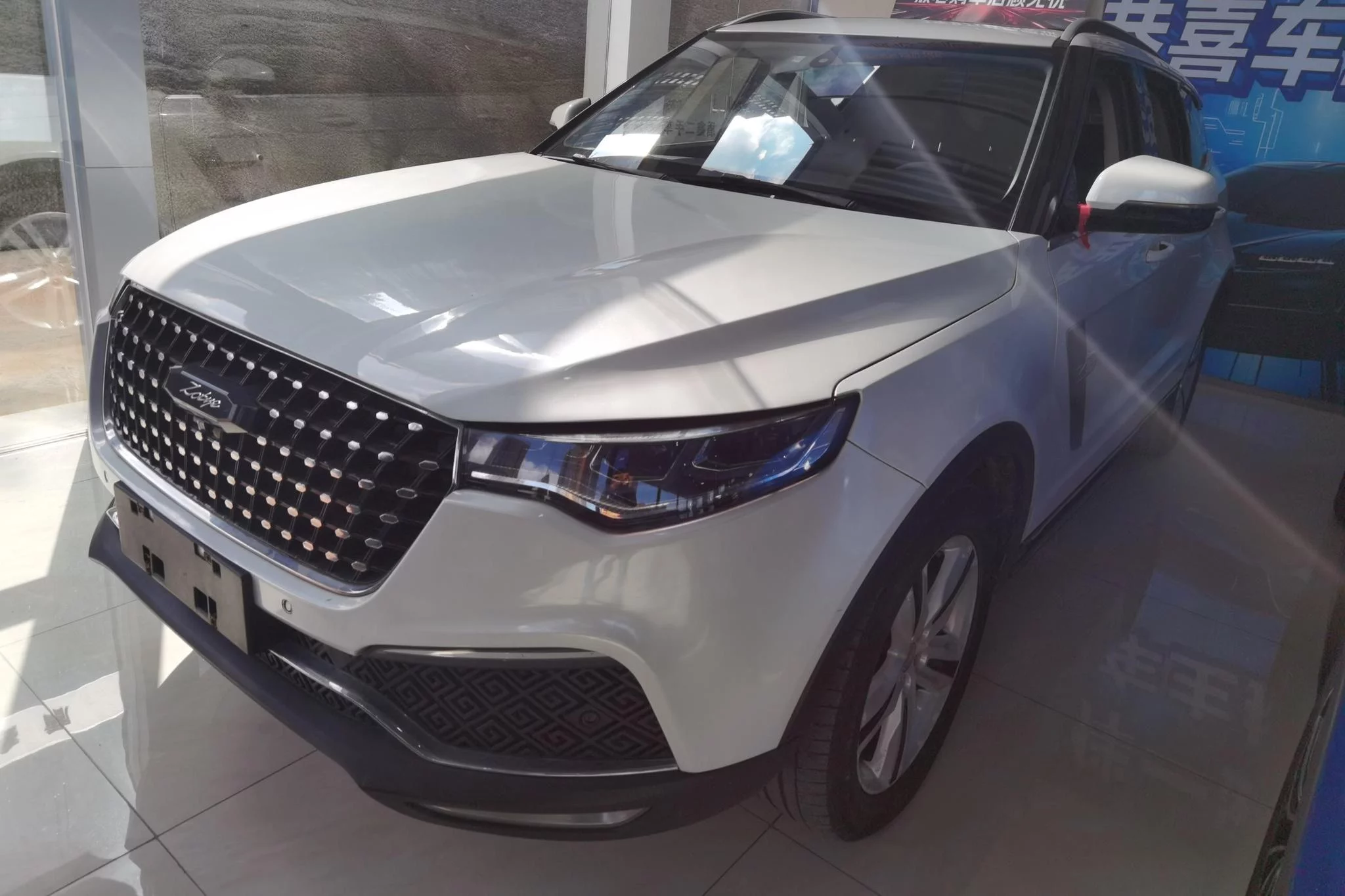 Zotye T700  из Китая