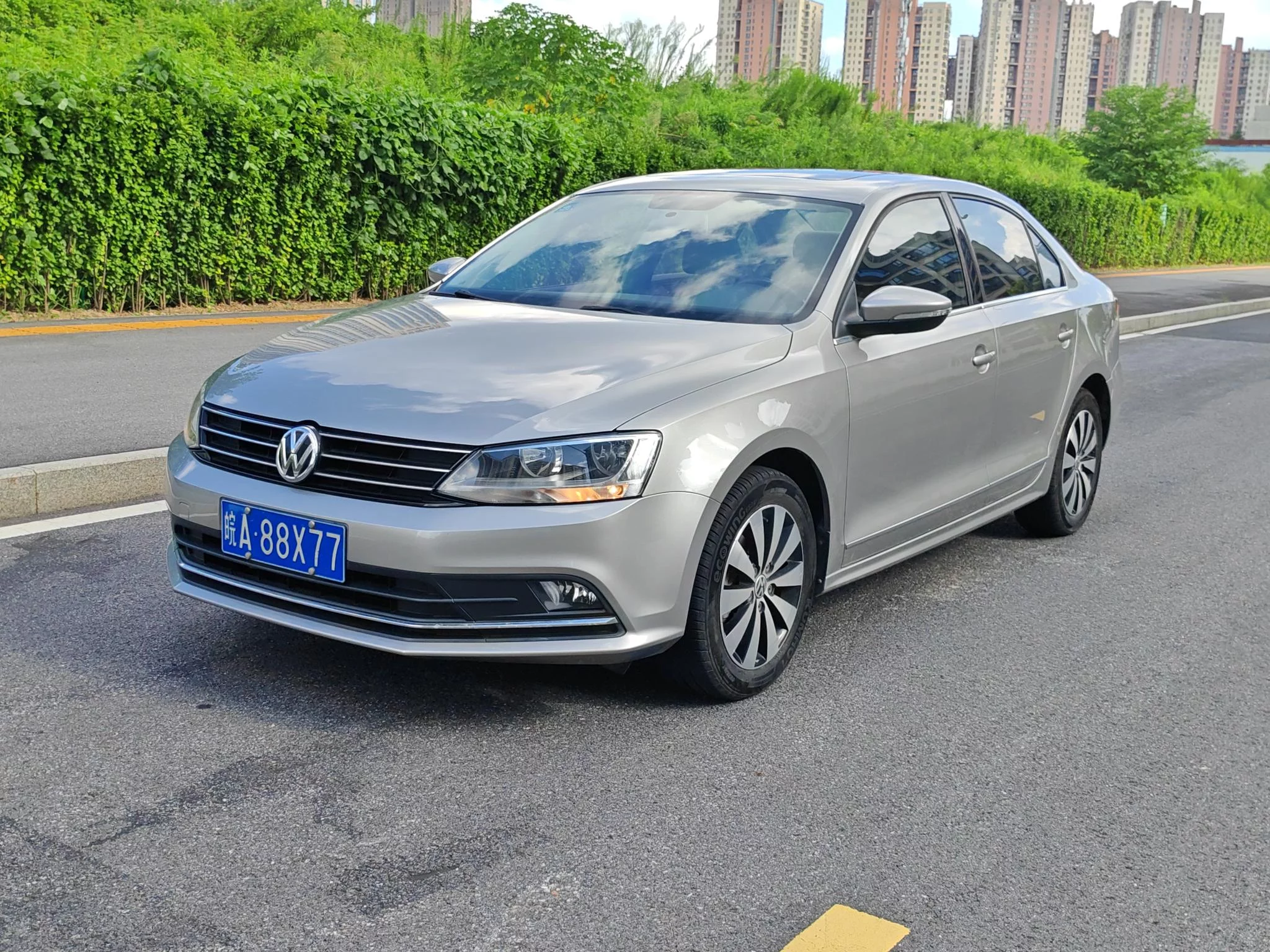 Volkswagen Sagitar