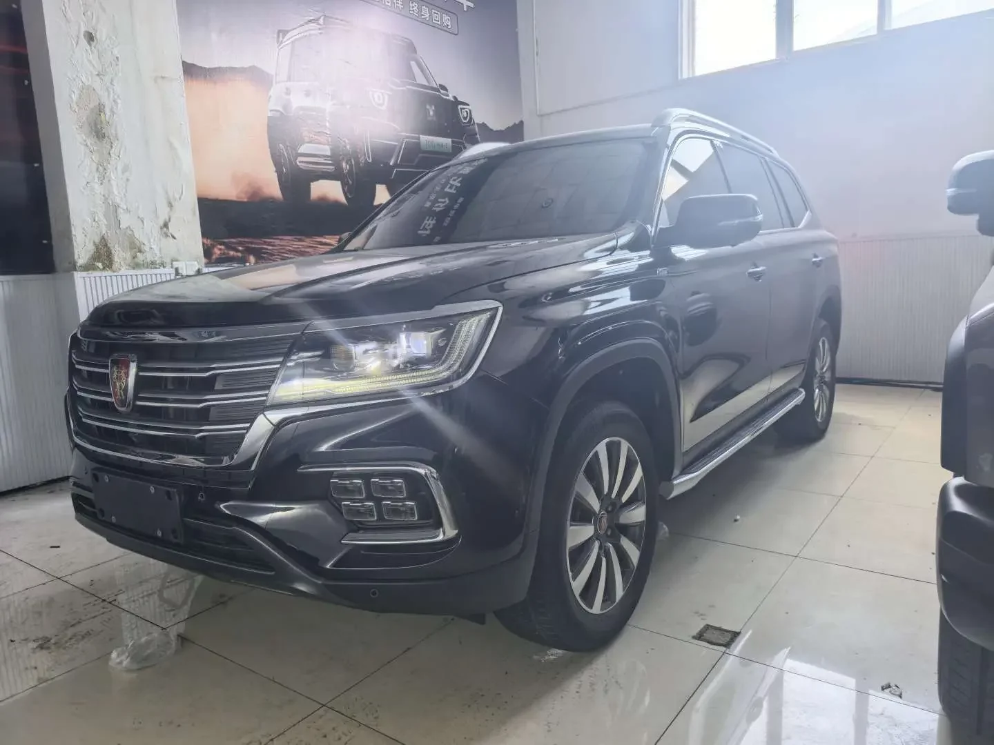 Roewe RX8  из Китая