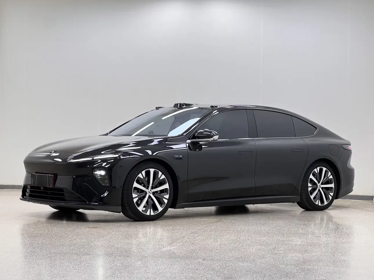 NIO ET7