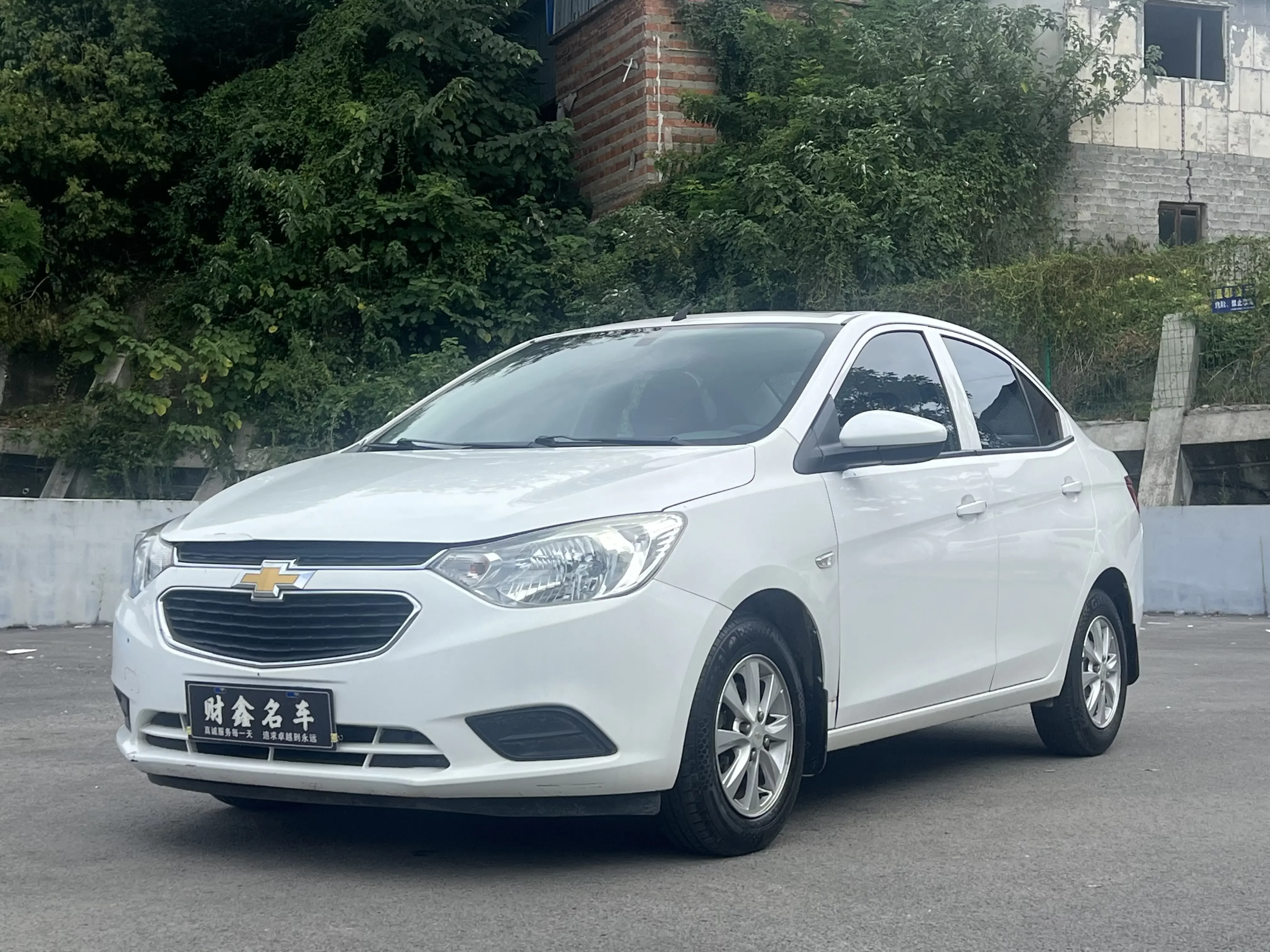 Chevrolet Sail  из Китая