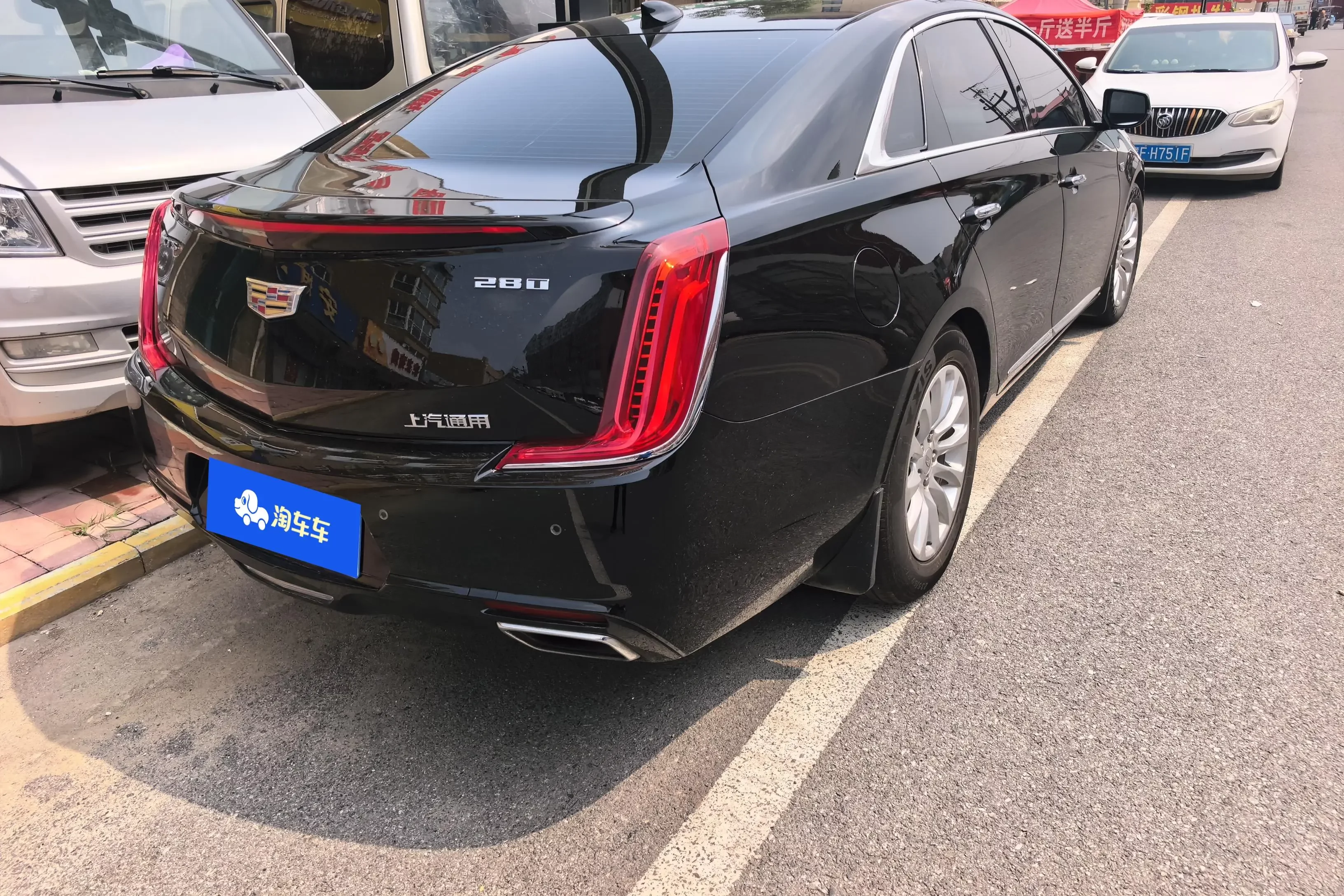 Cadillac XTS