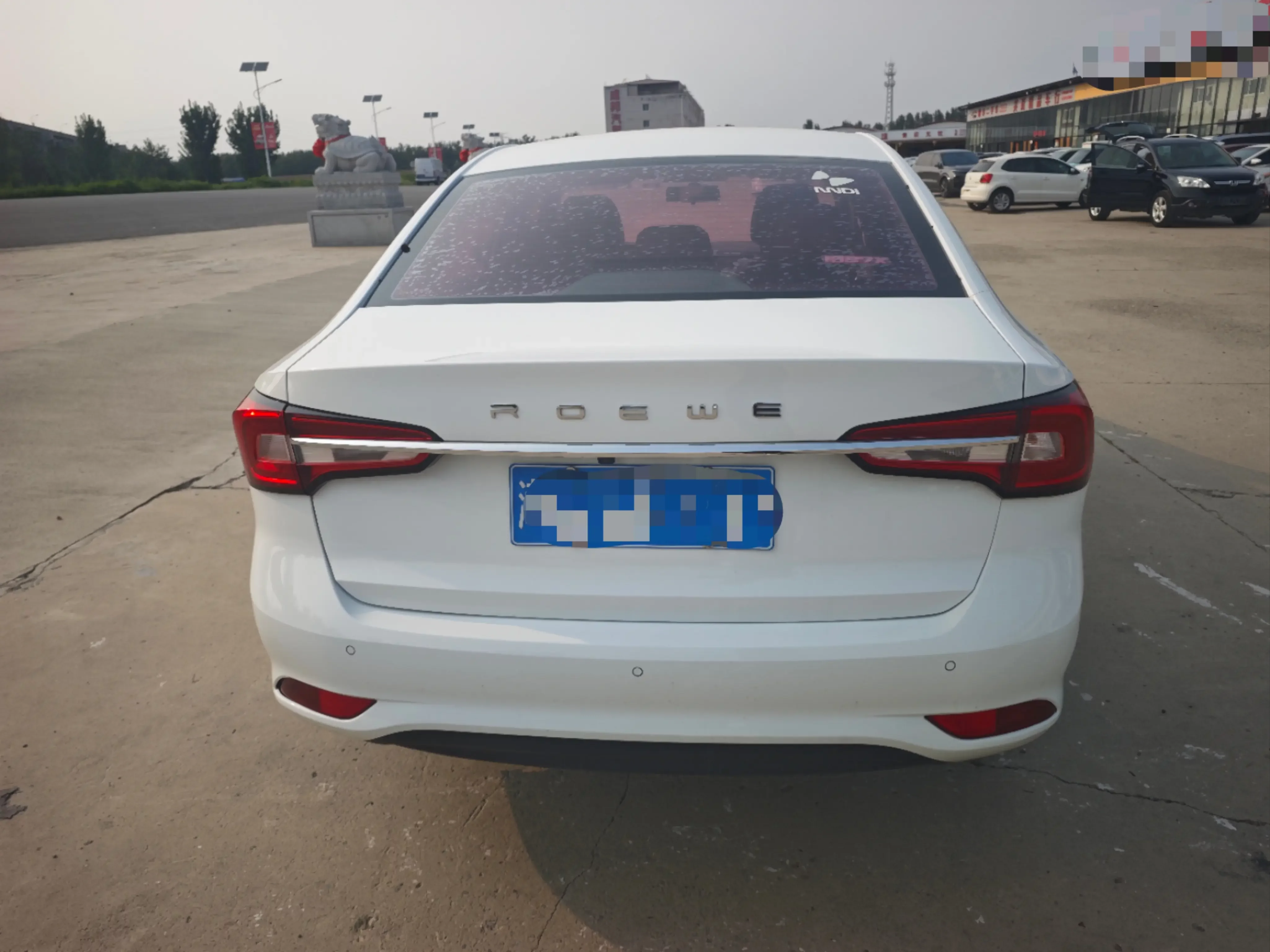 Roewe i5