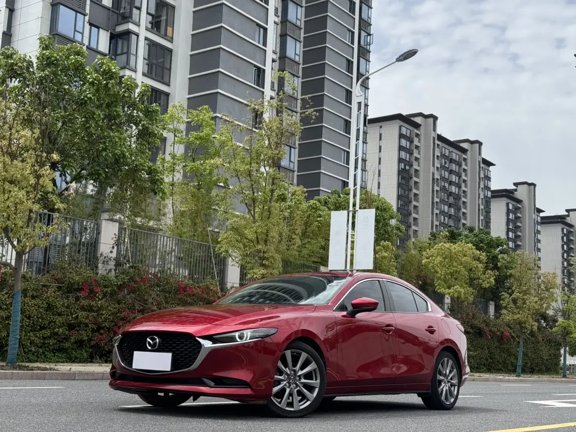 Mazda Axela