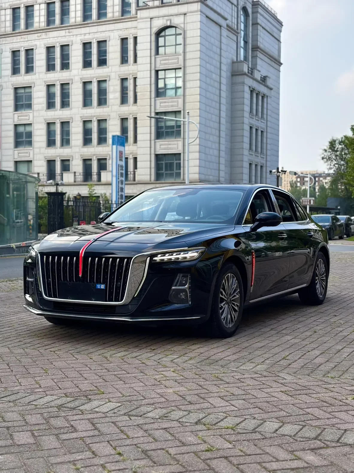 Hongqi H5