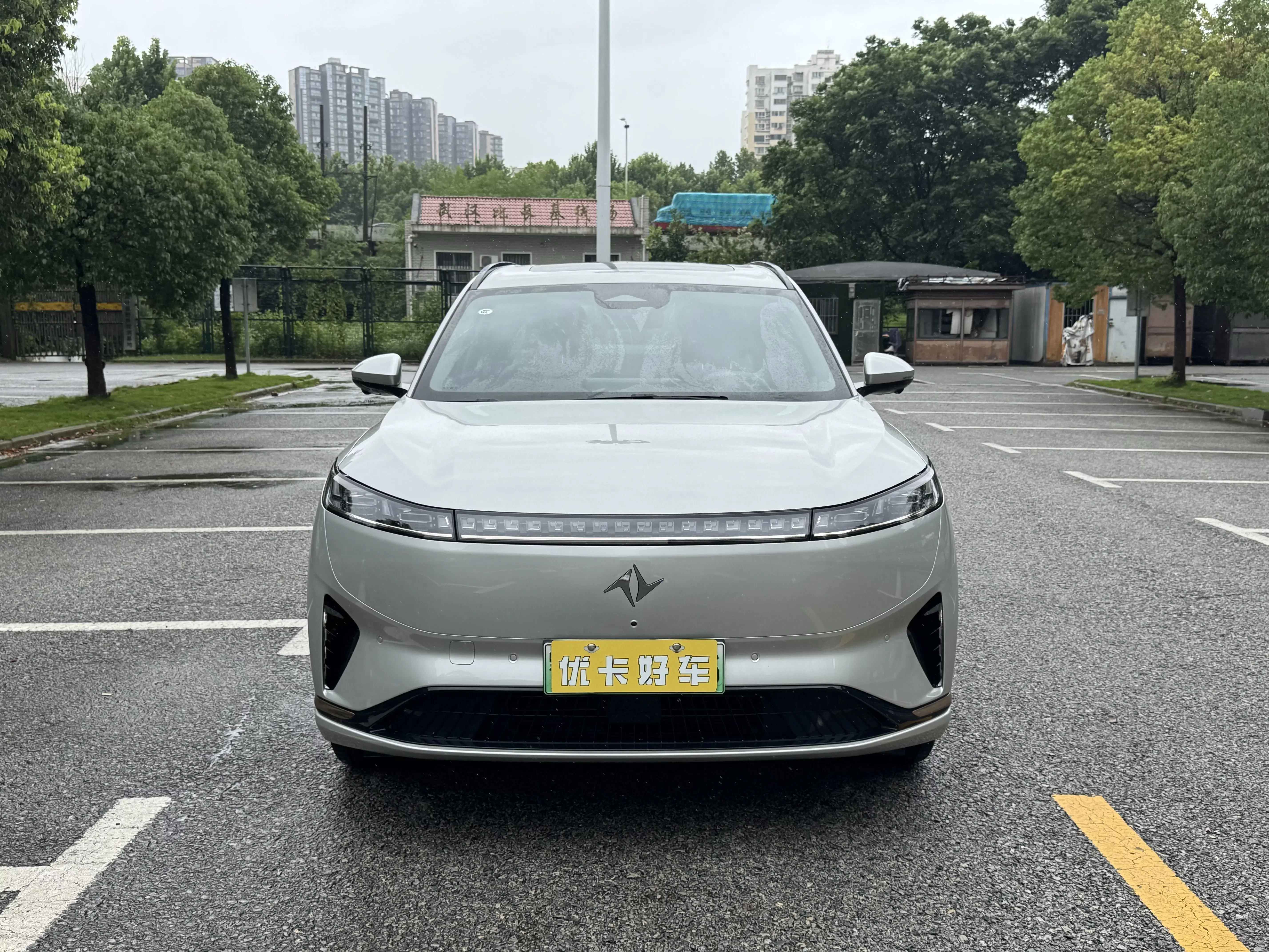 Dongfeng Yipai 008